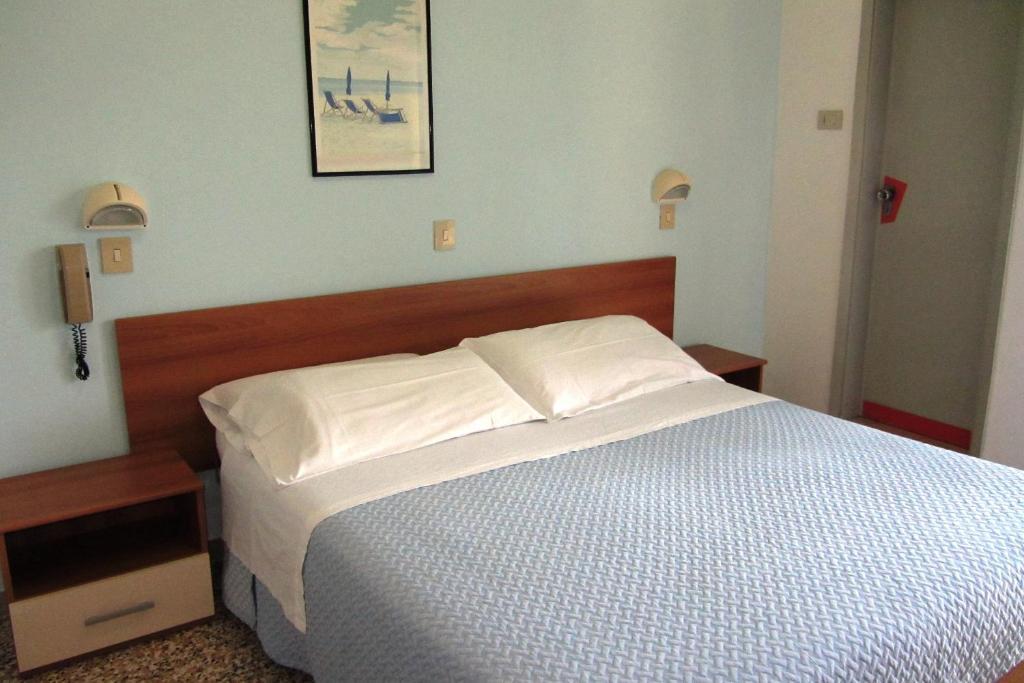 Hotel Toledo Rimini Buitenkant foto